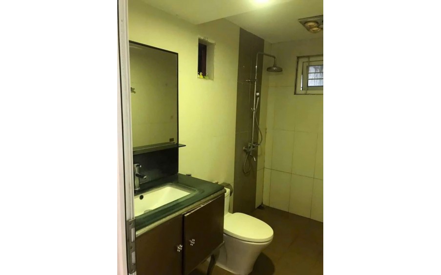 Cho thuê căn hộ tập thể ngõ 167 Phương Mai, Diện tích 100m2, 3 ngủ, 12 Triệu - Ở GĐ, nhóm đi làm